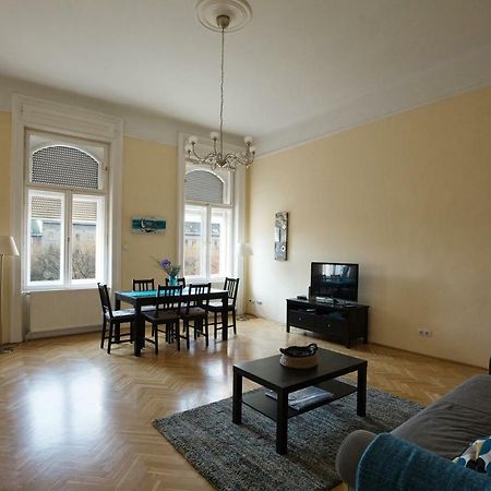 Ferienwohnung Klauzal Ter 9 Budapest Exterior foto