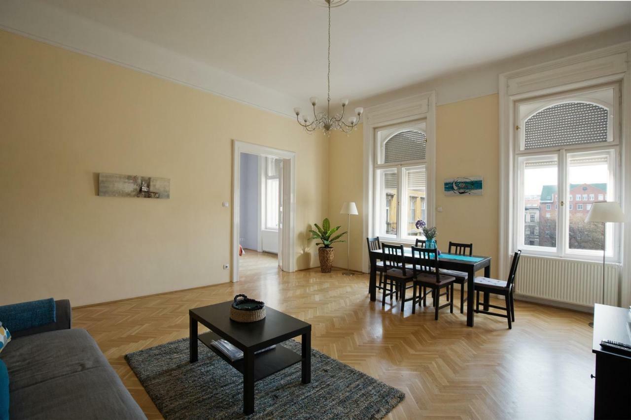 Ferienwohnung Klauzal Ter 9 Budapest Exterior foto